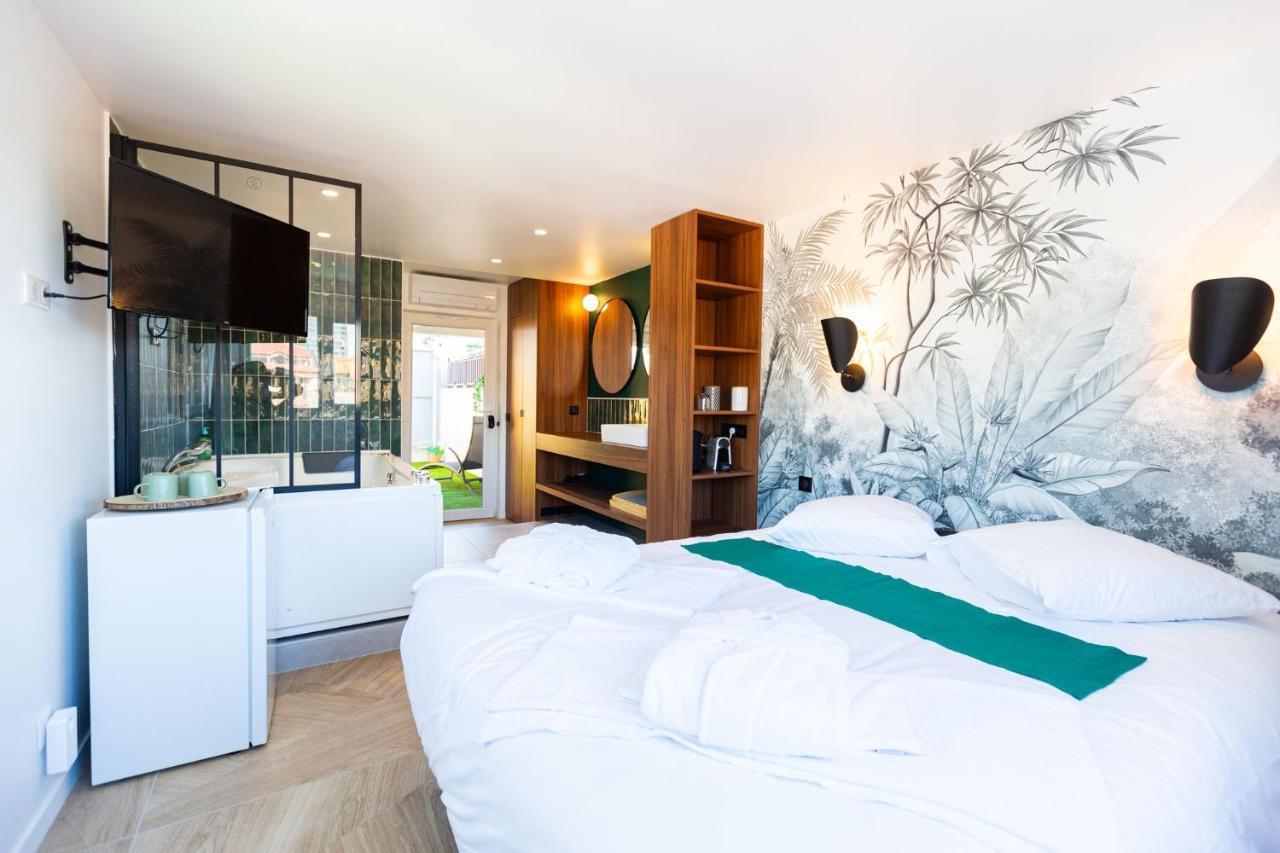 Love Room Du Mont D'Or - Baignoire Spa - Minibar Offert Марсель Экстерьер фото